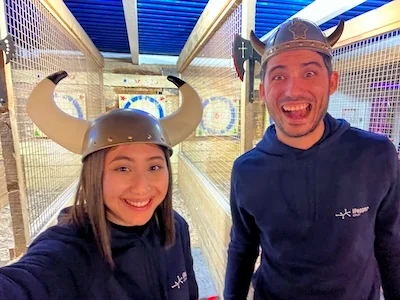 Soirée d’agence, lancer de haches